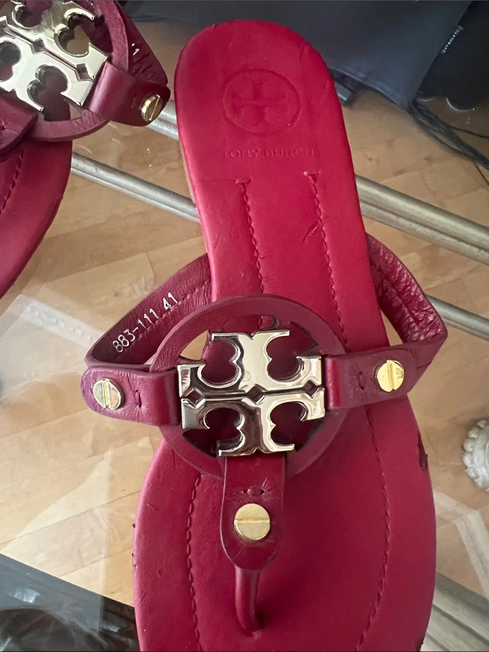 Tory Burch Berry Red Leather Logo Thong Sandals fair condition see all photos